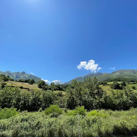 La Casina Del Arroyo * Poo (Cabrales)